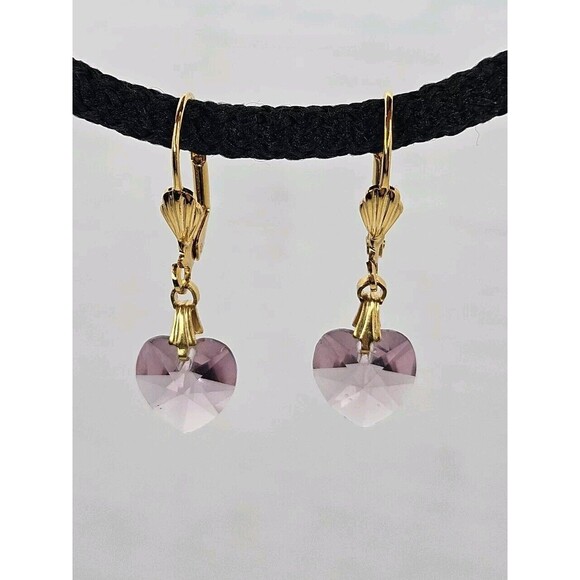 Vintage Pink Glass Heart Gold Tone Ladies Dangle Leverback Earrings - Picture 1 of 6